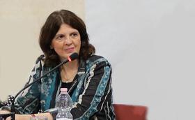 Le scuole d'affari analizzano il lavoro domestico