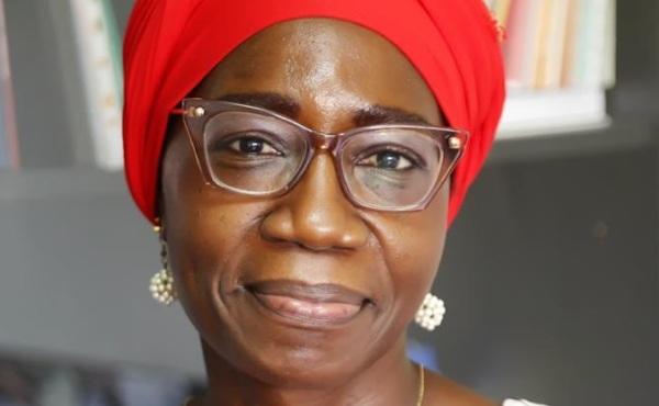 Remise du prix Harambee 2021 au Professeur Sawadogo Duni