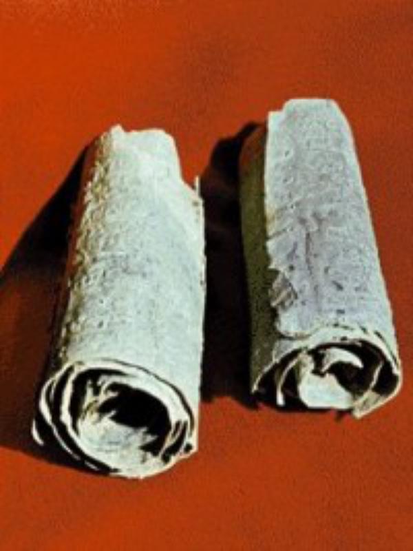 What do the Qumran manuscripts tell us?