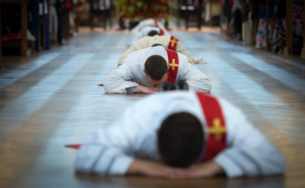 31 شماساً من 16 بلد