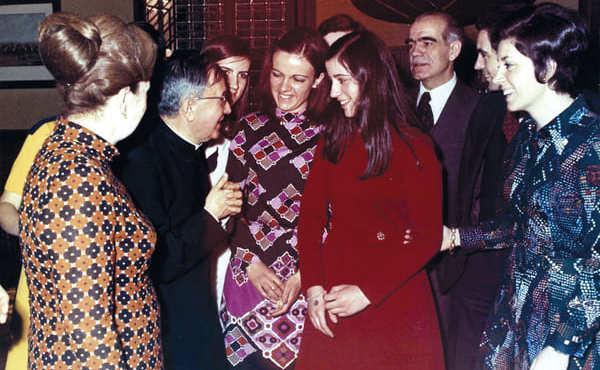El sacerdote Javier Cremades relata en su libro su relación con San Josemaría Escrivá, fundador del Opus Dei