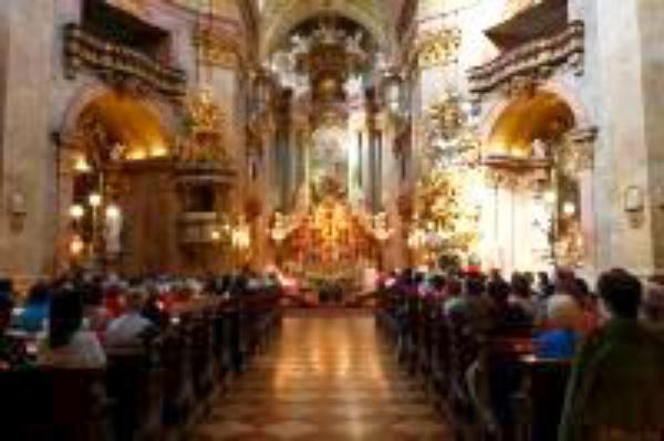 Ausstellung "50 Jahre Opus Dei in Österreich" eröffnet