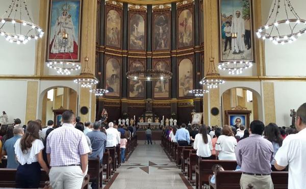 Celebran Misas en honor a San Josemaría