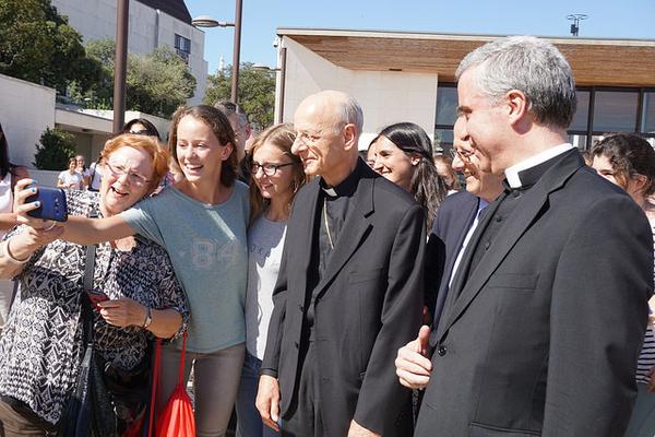 O Prelado do Opus Dei chega a Portugal