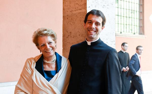 Mgr Carrasco: «Le service est votre nouvelle identité » - Retour sur les ordinations diaconales