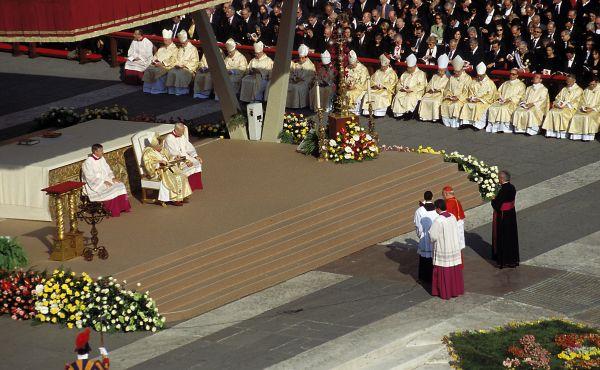 Solicitação ao Papa para que canonize o fundador do Opus Dei