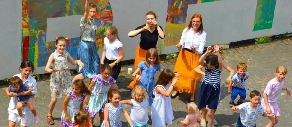 Podróże przez Warszawę i nie tylko… – półkolonie z Filarami