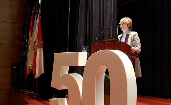 Opus Dei - Aloya: cincuenta años rompiendo techos de cristal y de cemento