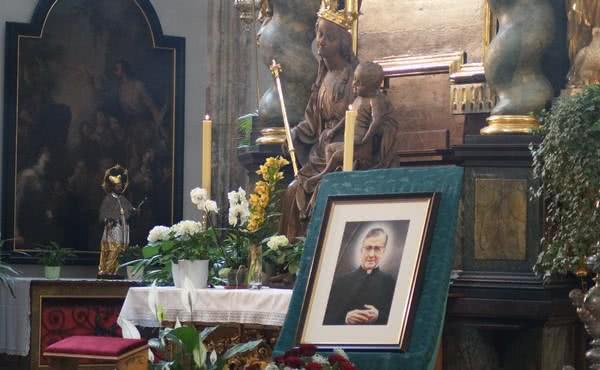 Slavnostní mše ke cti sv. Josemaríi Escrivá