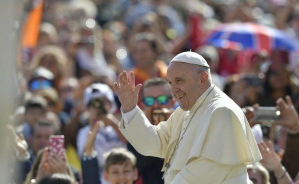 Popiežius Pranciškus pradeda katechezių ciklą skirtą „Tėve mūsų“ maldai