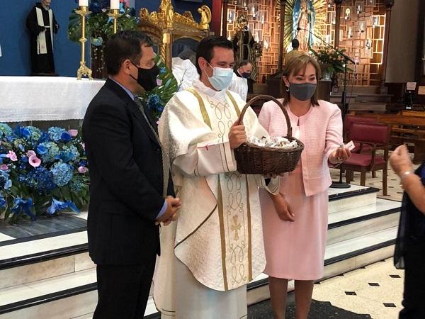 Sacerdote tico celebra su primera misa solemne