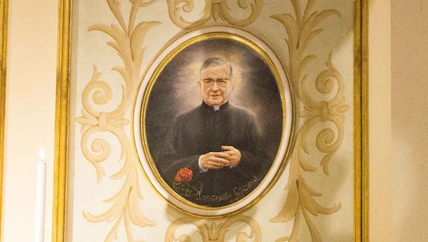 L'immagine di san Josemaría nella Basilica dell’Incoronata del Buon Consiglio a Napoli