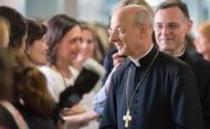 El prelado del Opus Dei, en su primer viaje pastoral a España, anima a llevar esperanza al mundo