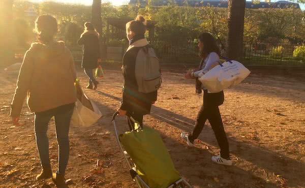 "Compte sur moi" : des étudiantes solidaires dans le Quartier Latin