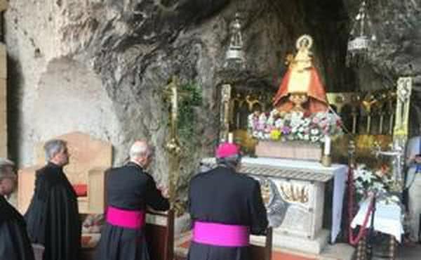 Mass Celebrated at the Covadonga Shrine