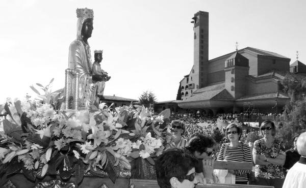 La devoción a la Virgen María en el mes de mayo