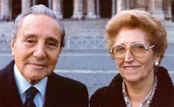 Oração a Tomás Alvira e Paquita