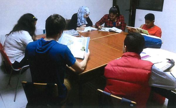 Aulas de estudio para escolares de familias desfavorecidas