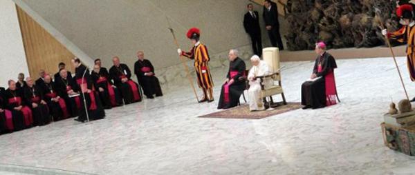 Le pape explique que Dieu est Père