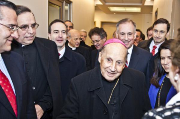 Mons. Javier Echevarría bendijo Clínica de la Universidad de Los Andes