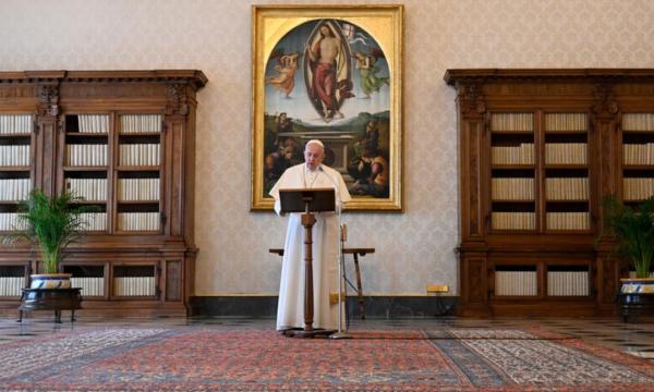 "Cristo, minha esperança, ressuscitou!"