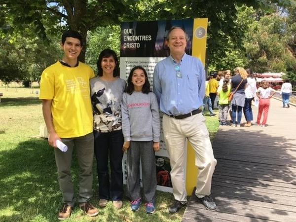 A família é a base na educação dos filhos e dos valores da sociedade