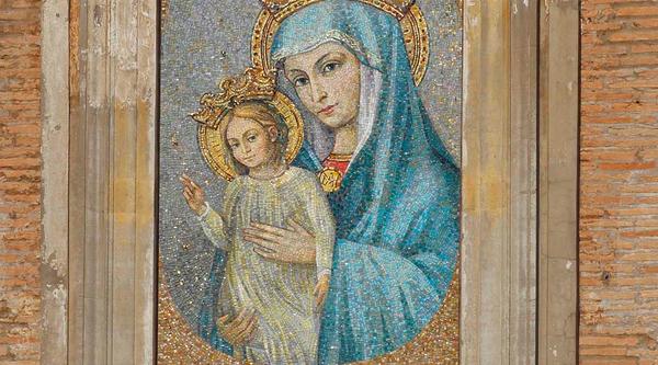 "Completare la piazza": san Giovanni Paolo II e la Mater Ecclesiae