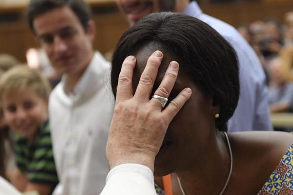 "Maak van ieder 'klinisch geval' een menselijke ontmoeting"