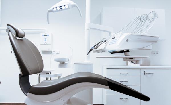 Vida ordinaria y trabajo como dentista, durante largos años