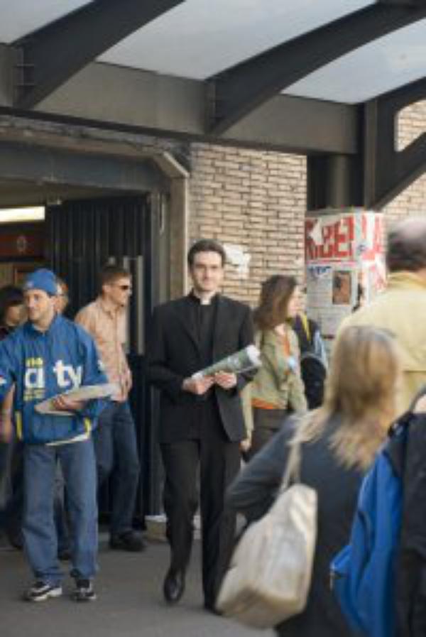 Ma dernière interview avant de devenir prêtre !