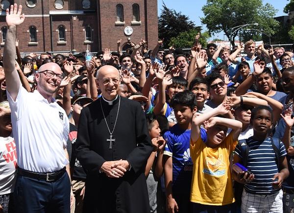 Prelate visits Metro and Midtown, programs for Chicago urban youth