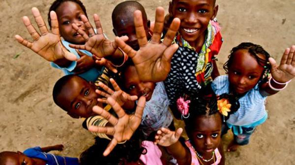 A associação Harambee ajuda África a ajudar África