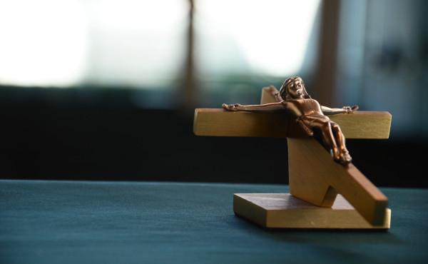 «Nosotros predicamos a un Cristo crucificado»
