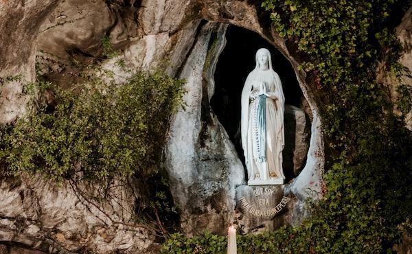 Palverännak Lourdes’i