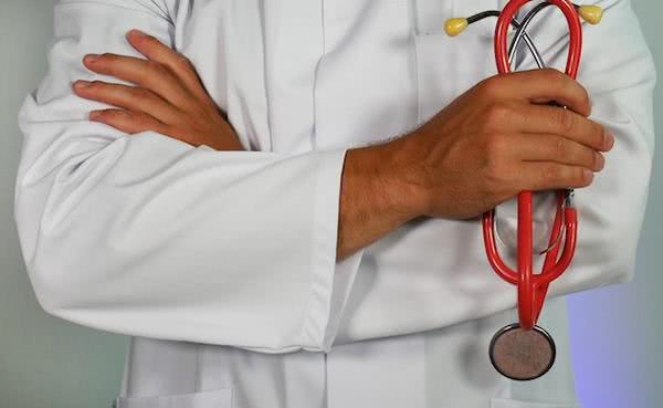 Examen de reconocimiento del título de médico