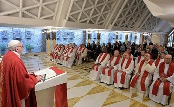 Papež: Evangelizace není podnikatelská činnost ani kariérní postup