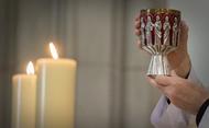 Reunidos em comunhão: rezando com toda a Igreja