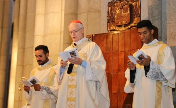 Momentos das Missas em honra de São Josemaria 2019