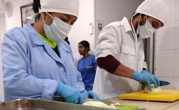 El milagro de San Ramón Nonato y sus 900 comidas diarias a los más vulnerables