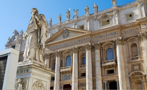 Praca De Sao Pedro Um Abraco A Humanidade Opus Dei