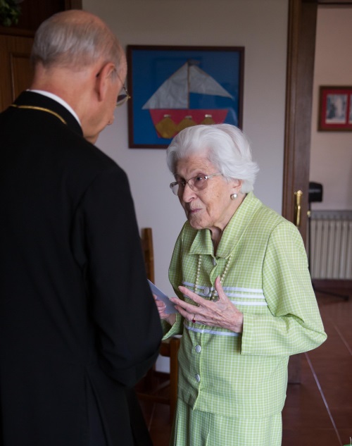 Ester com o atual Prelado, Mons. Fernando Ocáriz
