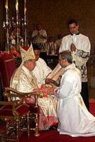 Um bancário, um advogado e um engenheiro se ordenam sacerdotes