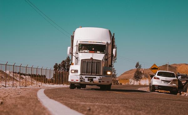 Encontró trabajo como camionero