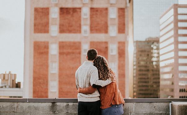 Después de un año conseguí trabajo cerca de mi marido