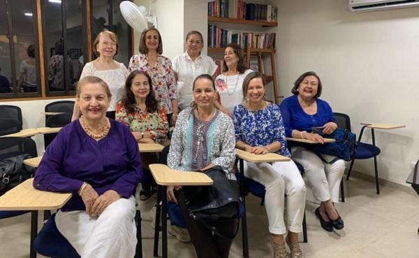 Todos los martes nos damos cita para sumergirnos en el arte que nos transporta a la Biblia
