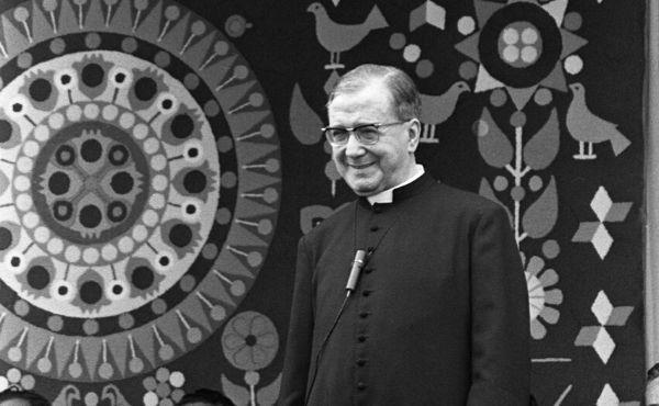 Pray with Saint Josemaria via Webcam during Holy Week