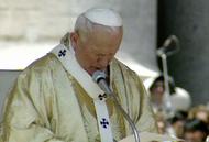 Regina Coeli com João Paulo II, a 17 de maio, depois da beatificação