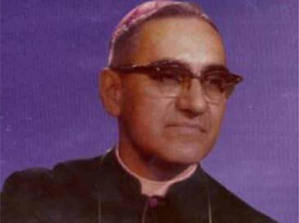 Mgr Oscar Romero s’est senti renforcé dans sa foi par saint Josémaria