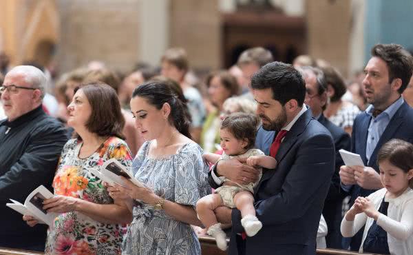 El prelado: «No tengas miedo de caminar por el mundo»