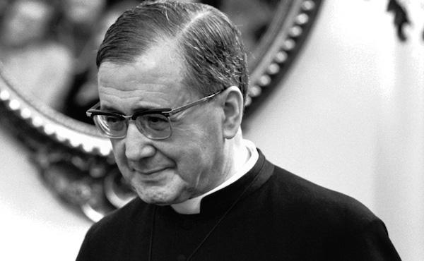 «Si el hombre no acoge en su interior la gracia de Dios, pierde el sentido mismo de su peregrinación terrena»